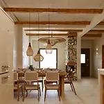 Elaia Luxury House