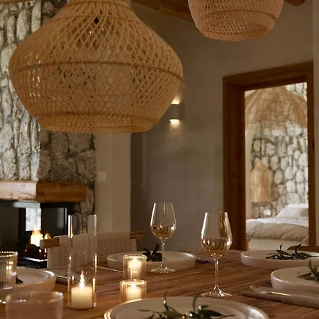 Elaia Luxury House *