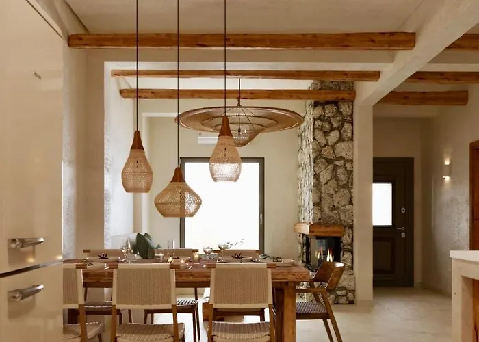Elaia Luxury House