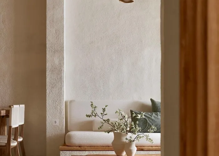 Elaia Luxury House *