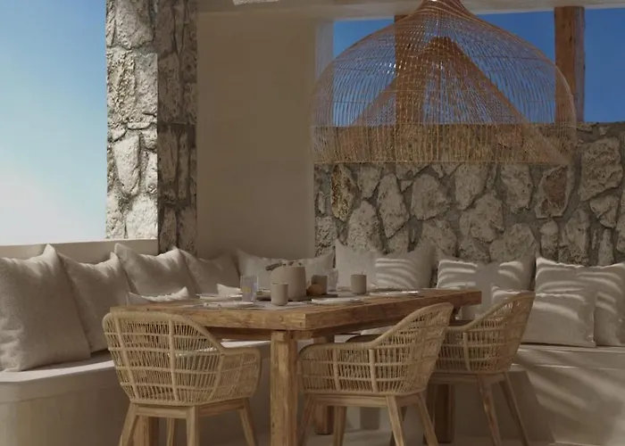 Elaia Luxury House *