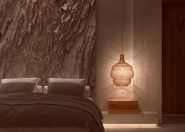 Elaia Luxury House *