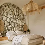 Elaia Luxury House